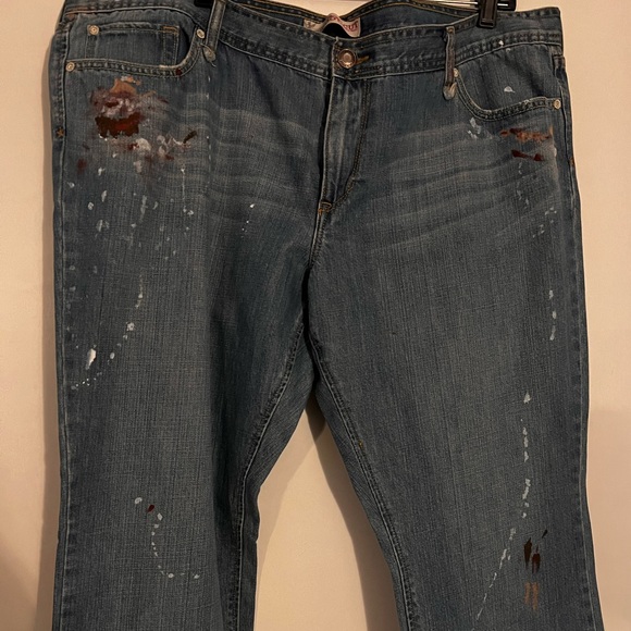 Old Navy size 20 Ulta low rise boot cut destroyed denim, medium wash - Picture 6 of 7